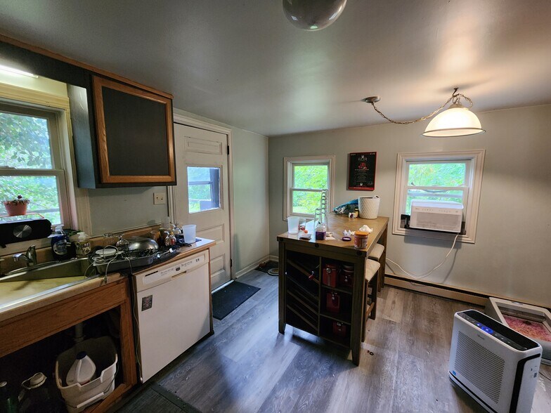 More Photos Of 5938 Linglestown Rd, Harrisburg Multifamily For Sale