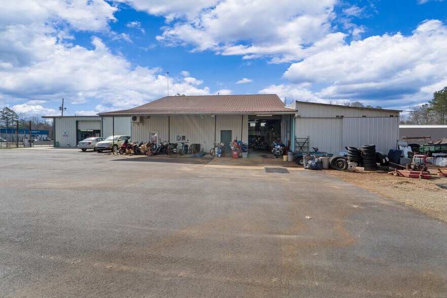 More Photos Of 7216 Hiram Douglasville Hwy, Douglasville Freestanding For Sale