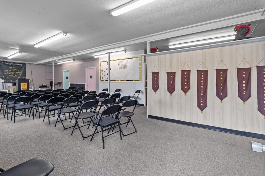 More Photos Of 1128 N Main St, Oakboro Restaurant For Sale