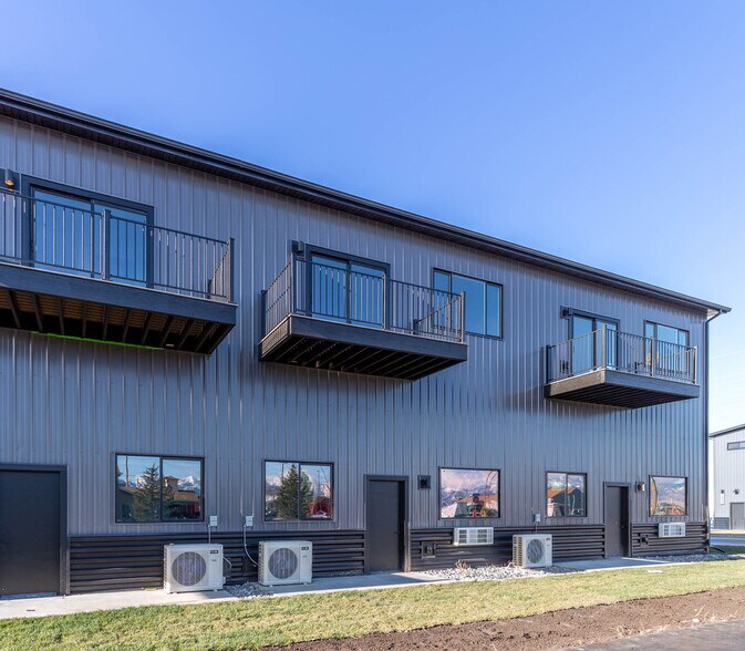 More Photos Of 204 Fletching way, Belgrade Showroom For Sale