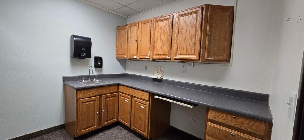 More Photos Of 625 Ruth St, Prescott Office For Sale