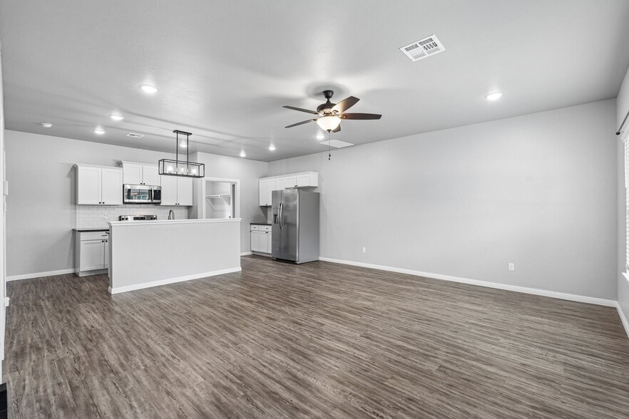 More Photos Of 11514-11529 Cottage Ln, Jones Apartments For Sale