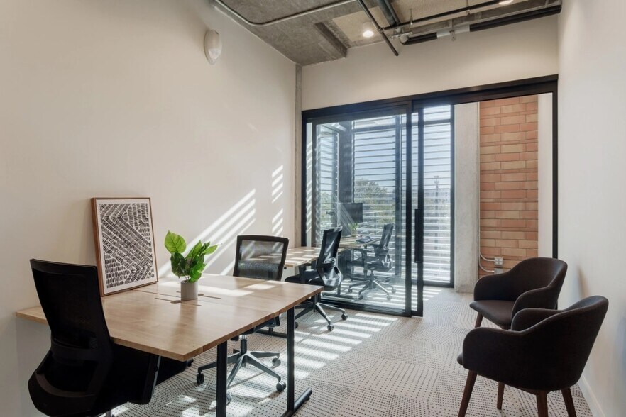 More Photos Of 7001 Burnet Rd, Austin Coworking Space