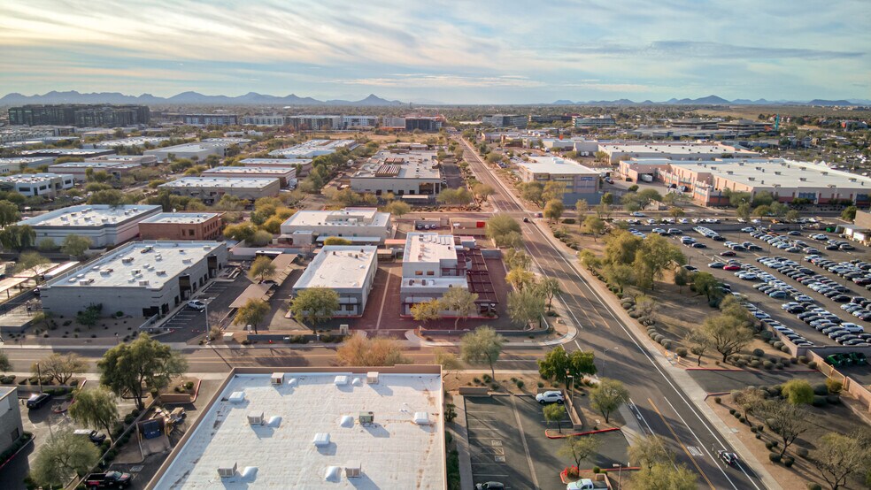 More Photos Of 7689 E Paradise Ln, Scottsdale Coworking Space