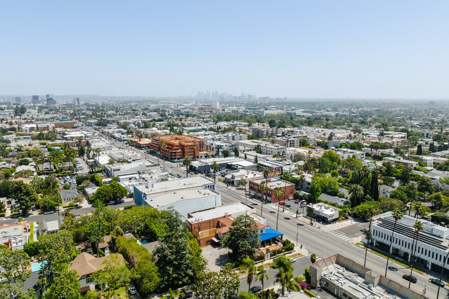 More Photos Of 7677 W Sunset Blvd, Los Angeles General Retail For Lease