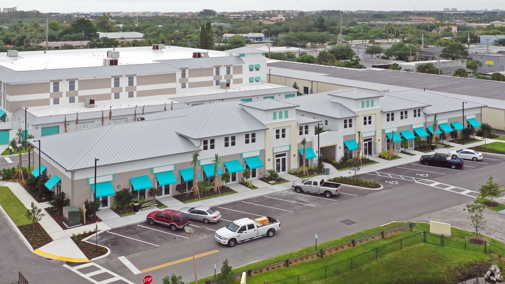Primary Photo Of 115 Banyan St, Jupiter Unknown For Lease