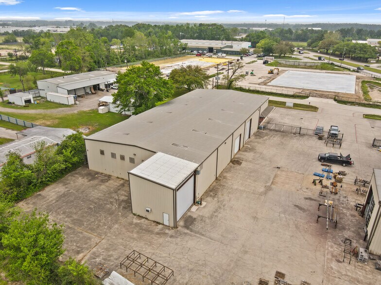 More Photos Of 2034 McAulty Rd, Houston Unknown For Lease