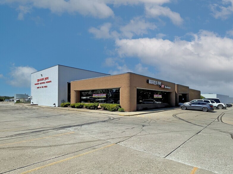 Primary Photo Of 18660 15 Mile Rd, Fraser Warehouse For Sale