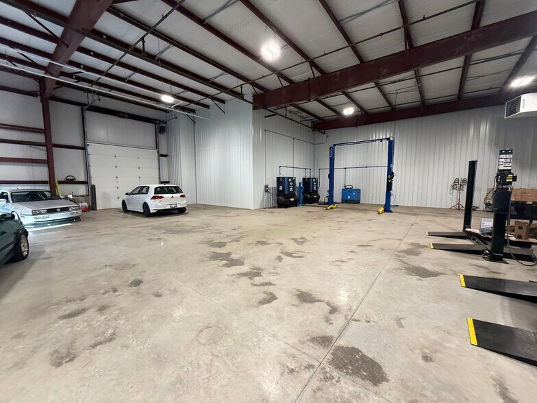 More Photos Of 5120 E Paris Ave SE, Kentwood Light Manufacturing For Sale