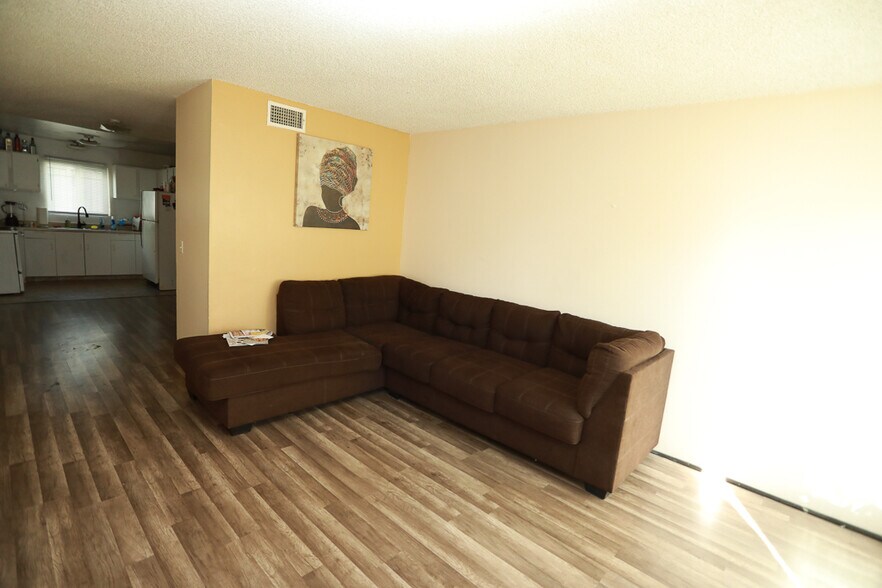 More Photos Of 241 W Philadelphia Ave, Las Vegas Apartments For Sale