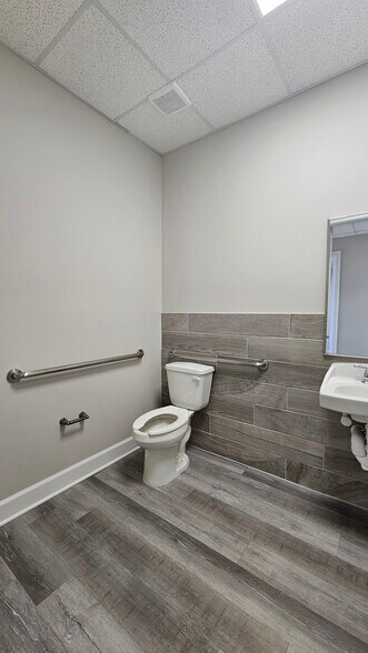 More Photos Of 6110 Sienna Ranch Rd, Missouri City Office For Lease