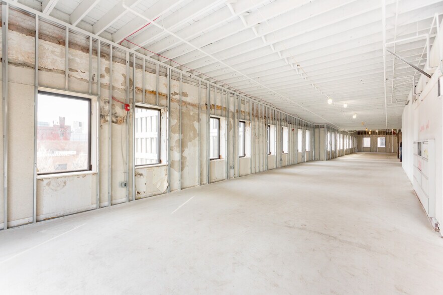 More Photos Of 220 W Congress St, Detroit Office For Lease