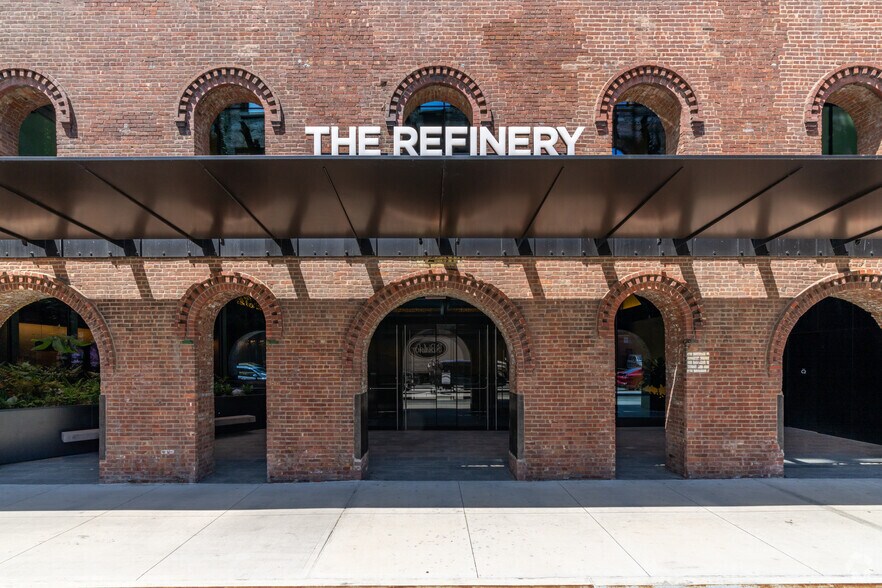 More Photos Of 300 Kent Ave, Brooklyn Office For Lease