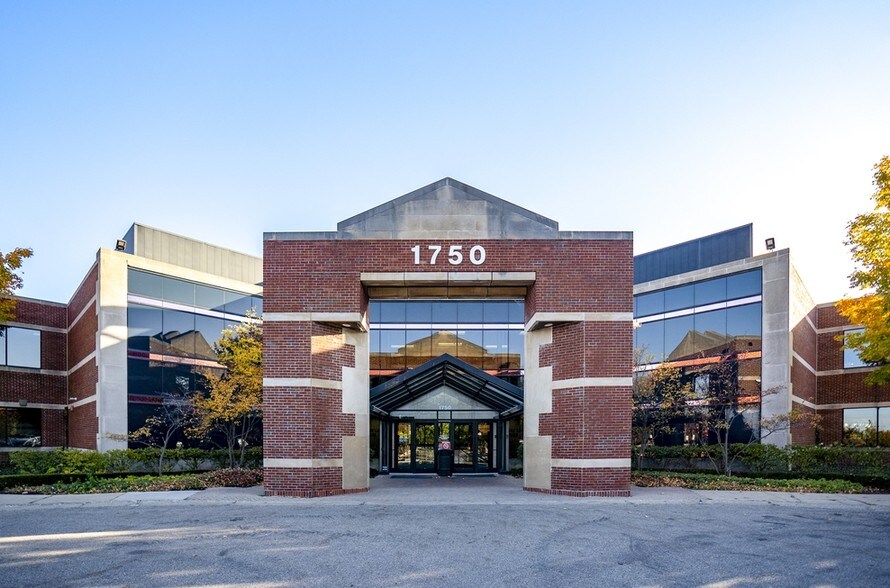 Primary Photo Of 1750 S Telegraph Rd, Bloomfield Hills Medical For Lease