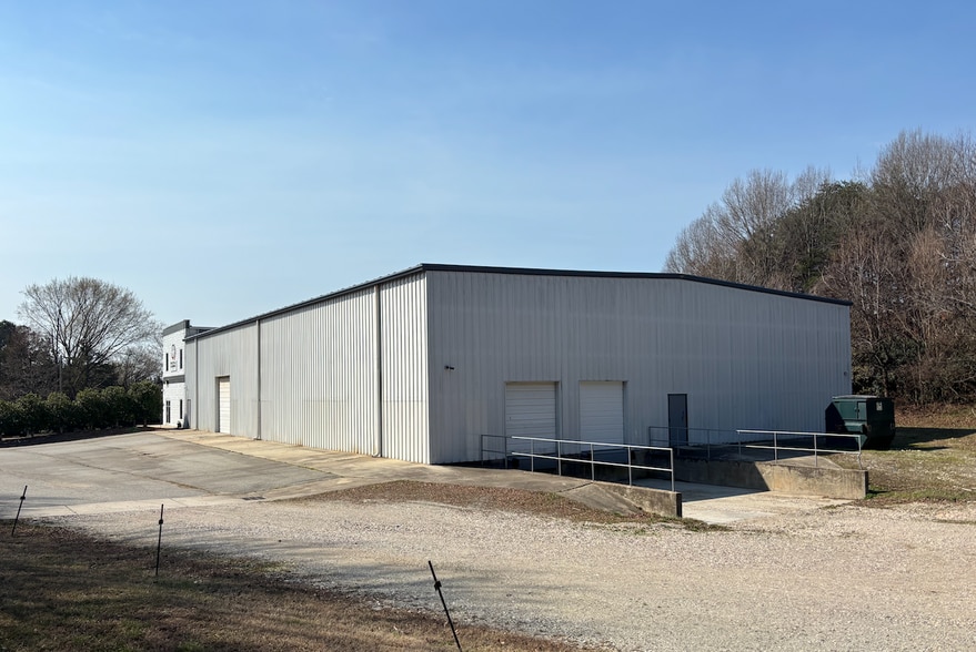 More Photos Of 7302 Cessna Dr, Greensboro Warehouse For Lease