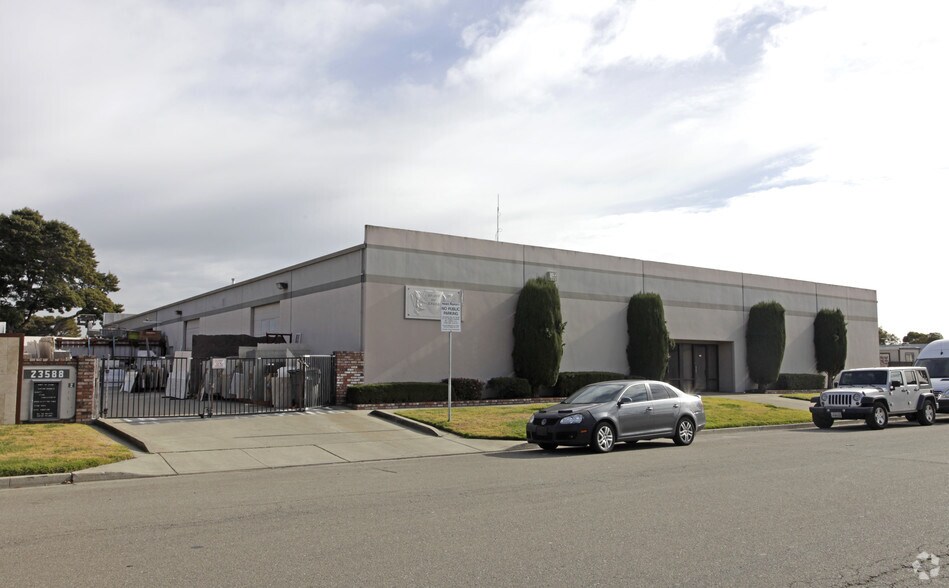 More Photos Of 23588 Connecticut St, Hayward Warehouse For Lease