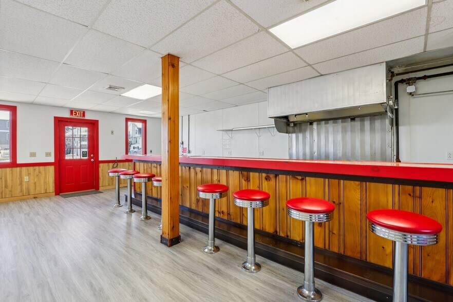 More Photos Of 1409 NW Central Ave, Seaside Park Freestanding For Sale