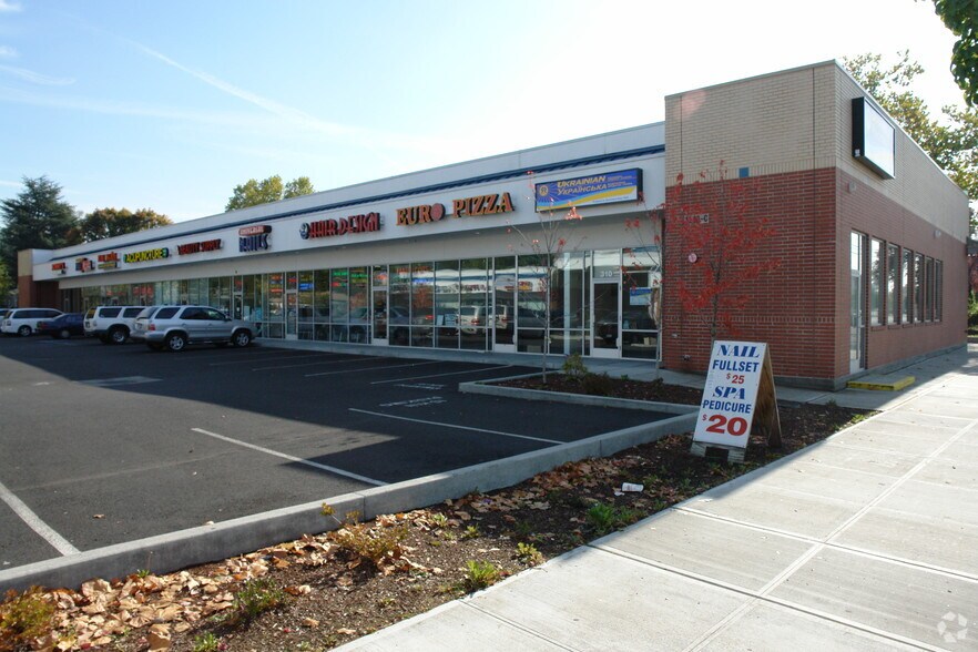 More Photos Of 8220-8230 SE Harrison St, Portland Unknown For Lease