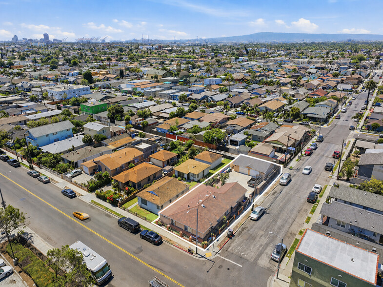 Primary Photo Of 932 E 23rd St, Long Beach Multifamily For Sale