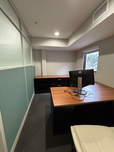 More Photos Of 701 E South St, Orlando Office For Sale