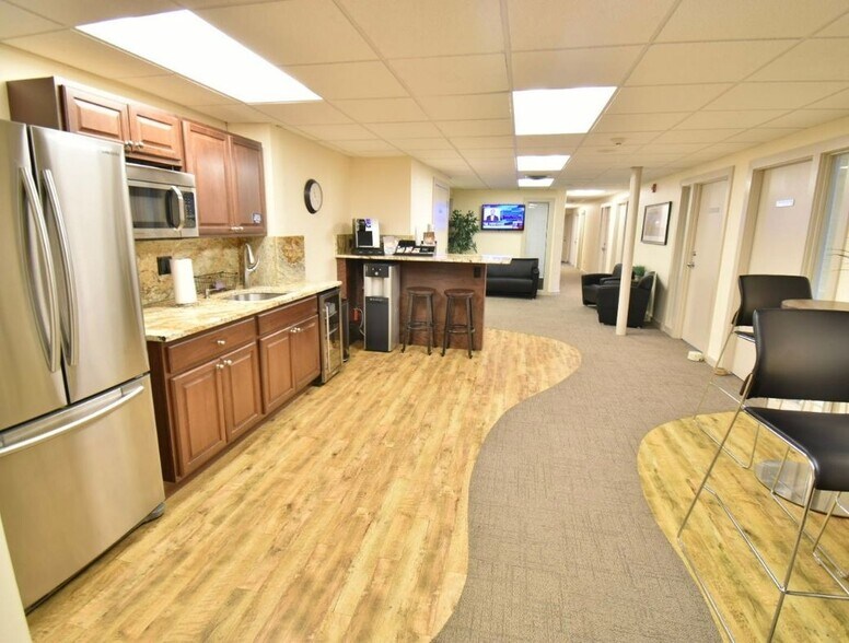 More Photos Of 336 Baker Ave, Concord Loft Creative Space For Lease