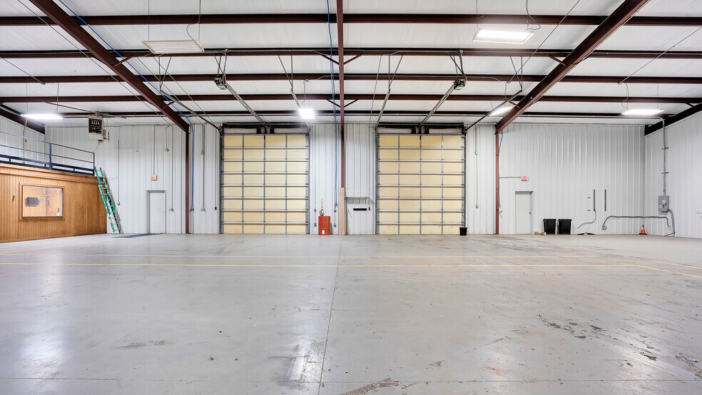 More Photos Of 2301 S Highway 77, Pauls Valley Industrial For Sale