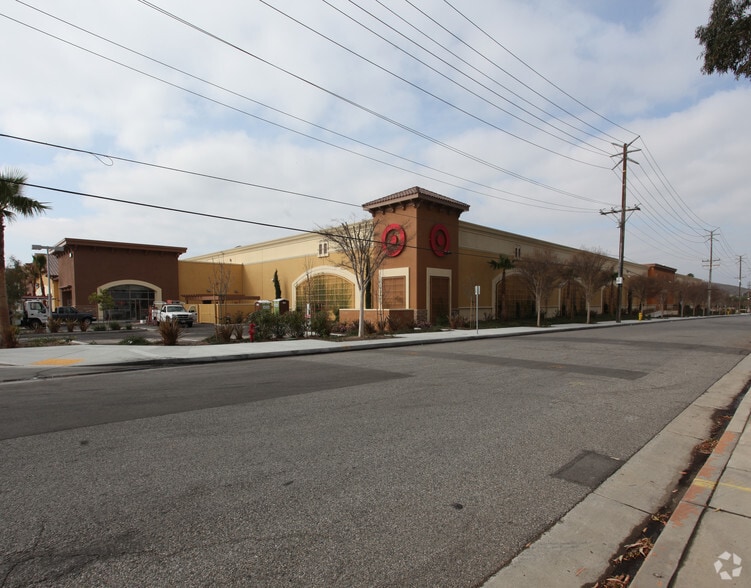 More Photos Of 51-71 W Tierra Rejada Rd, Simi Valley Unknown For Lease