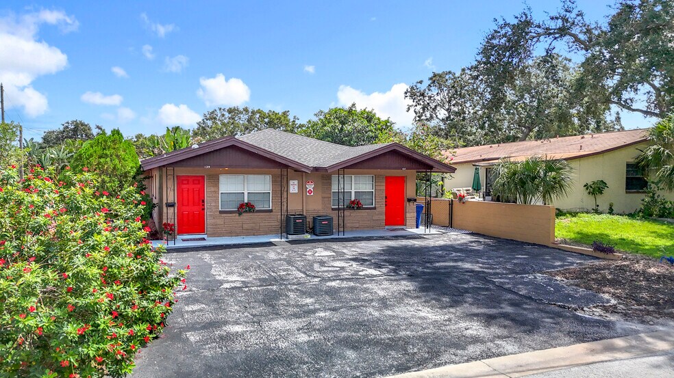 More Photos Of 139 SE Jefferson Cir N, Saint Petersburg Apartments For Sale