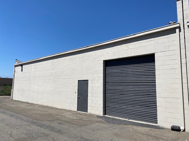 More Photos Of 1545 Simpson Way, Escondido Light Distribution For Sale