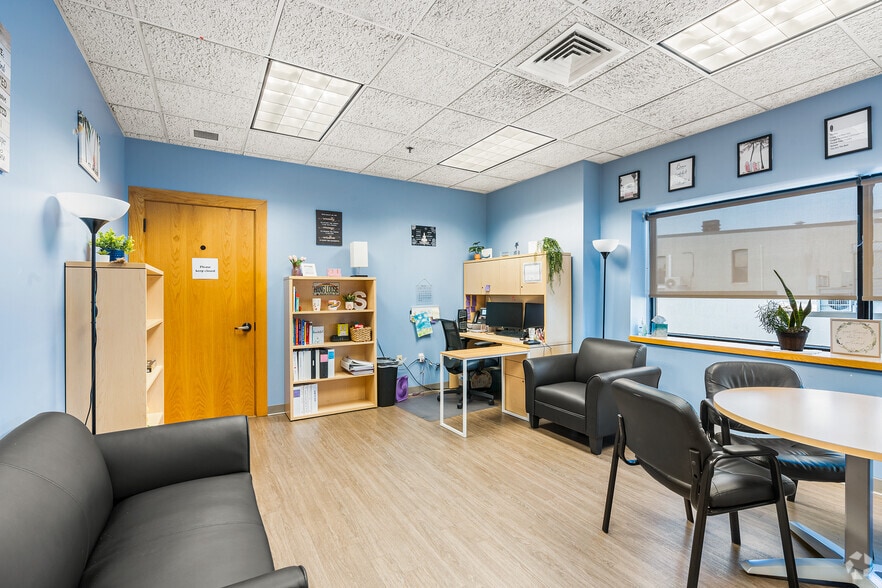 More Photos Of 255 Bank St, Waterbury Office For Sale