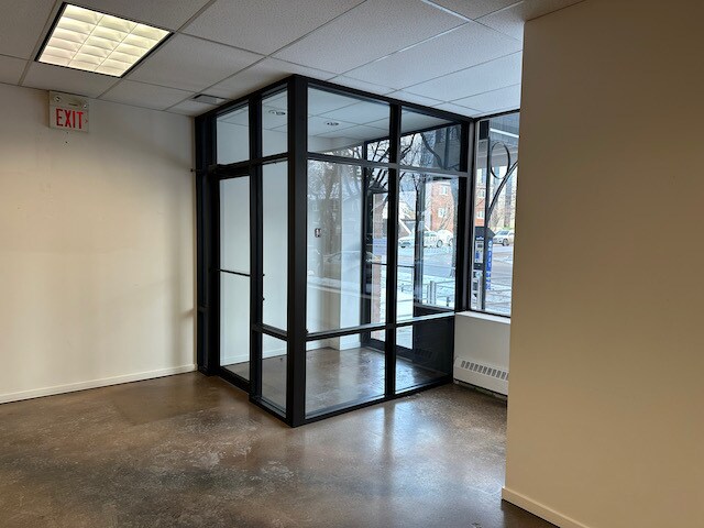 More Photos Of 10310 124th St NW, Edmonton Storefront Retail Office For Lease