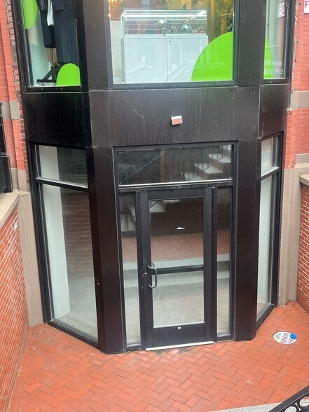 More Photos Of 169 Newbury St, Boston Storefront Retail Office For Lease