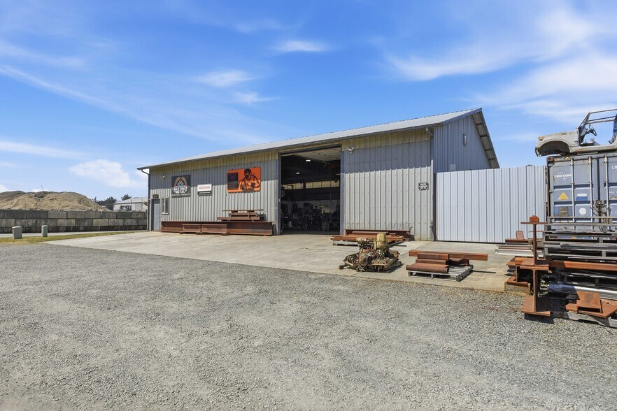 More Photos Of 55374 Rosa Rd, Bandon Manufacturing For Sale