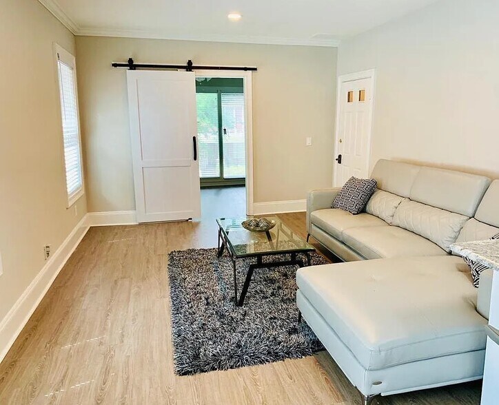 More Photos Of 323 4th St NE, Atlanta Apartments For Sale