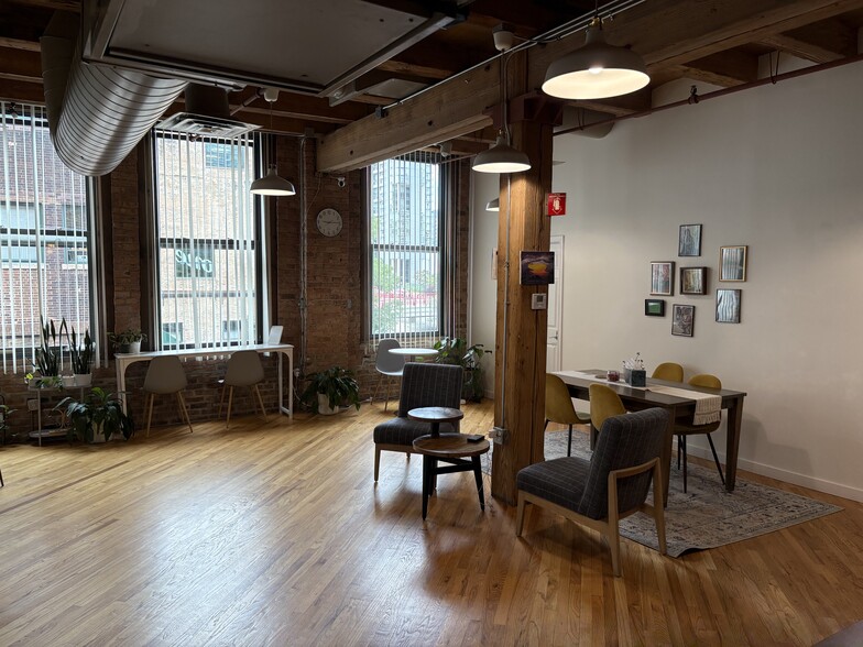 More Photos Of 661 W Lake St, Chicago Loft Creative Space For Lease