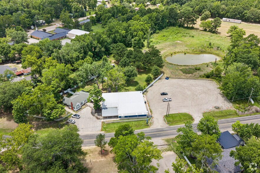 More Photos Of 1450 FM 279, Ben Wheeler Restaurant For Sale