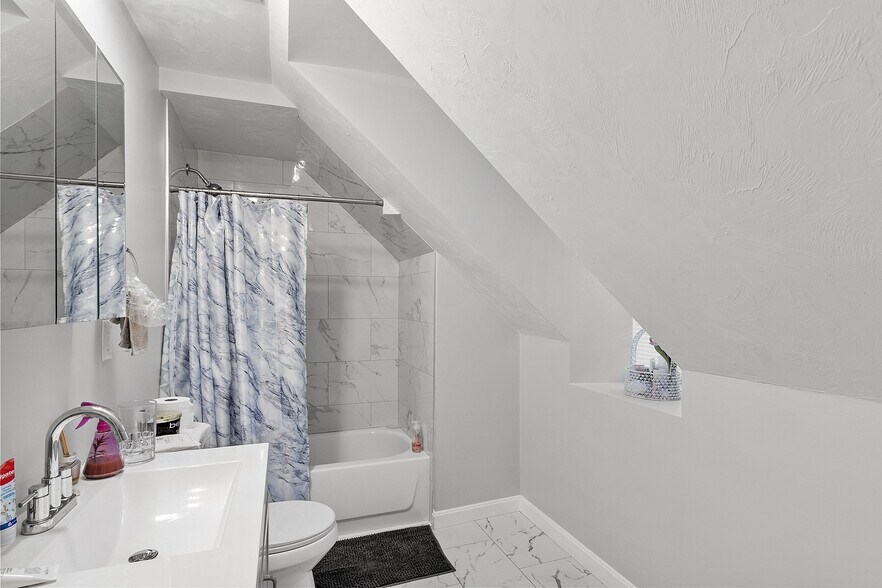 More Photos Of 36-38 Houghton St, Worcester Apartments For Sale