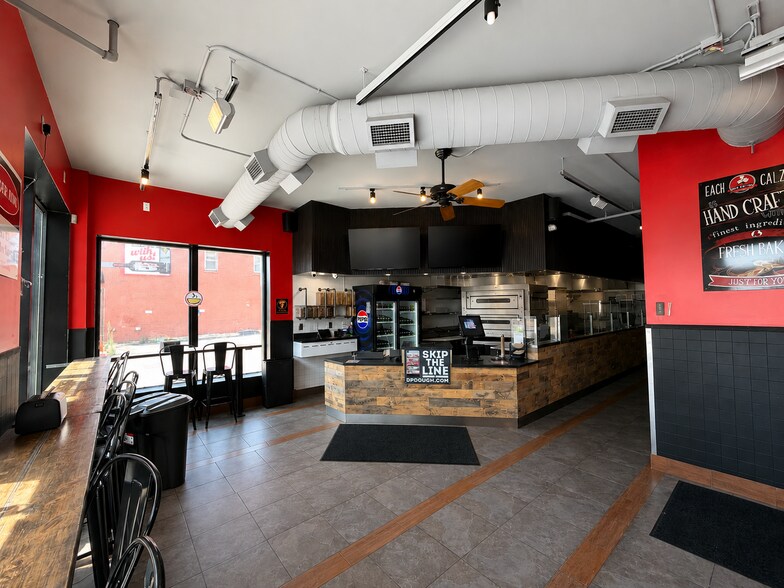 More Photos Of 241 7th St W, Saint Paul Storefront Retail Office For Lease