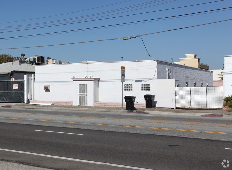 Primary Photo Of 1015 Arbor Vitae St, Inglewood Warehouse For Sale