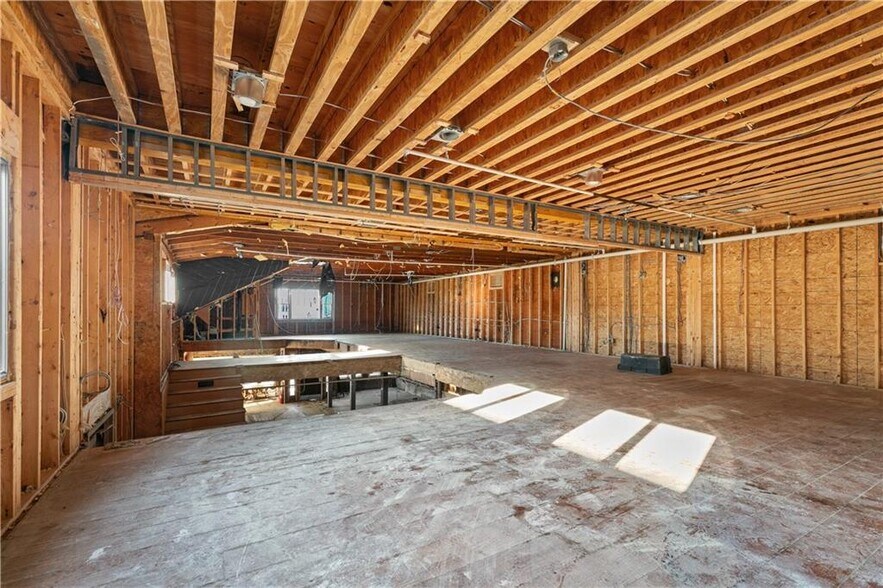 More Photos Of 198 Thames St, Bristol Restaurant For Sale