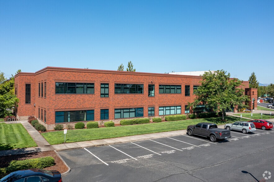 More Photos Of 16703 SE McGillivray Blvd, Vancouver Office For Lease