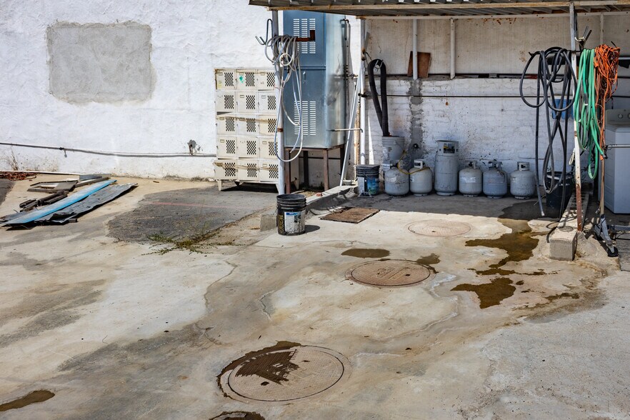 More Photos Of , Banning Unknown For Sale