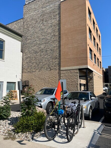 More Photos Of 236 E Front St, Traverse City Storefront Retail Office For Lease