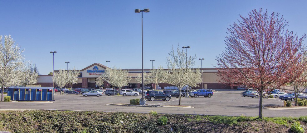 Primary Photo Of 1205-1350 Plaza Blvd, Central Point Freestanding For Lease