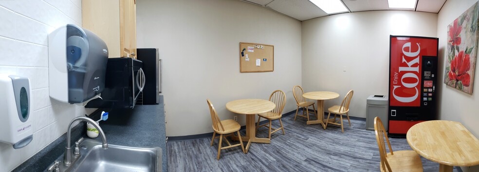 More Photos Of 227 NE Loop 820, Hurst Office For Lease