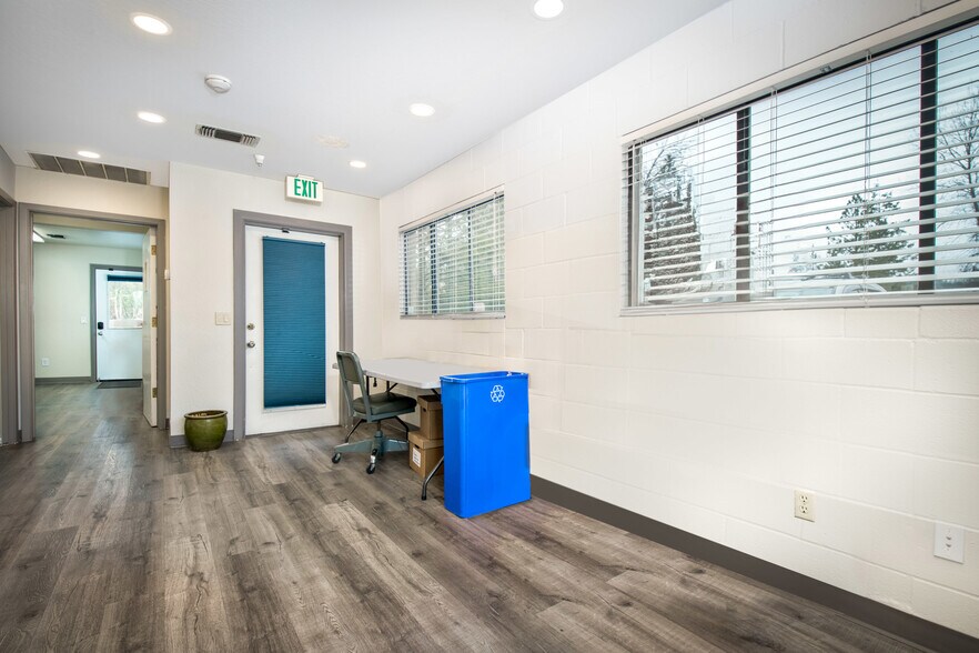 More Photos Of 810 Whispering Pines Ln, Grass Valley Refrigeration Cold Storage For Sale