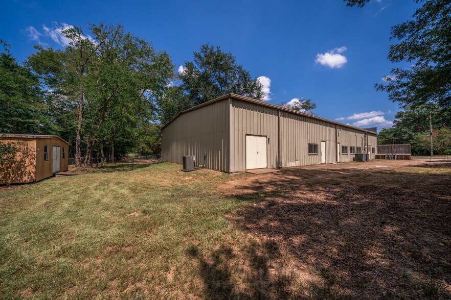 More Photos Of 1809 Alpine Rd, Longview Office For Sale