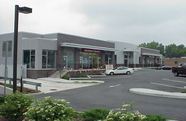 More Photos Of 375 Liberty St, Little Ferry Freestanding For Lease