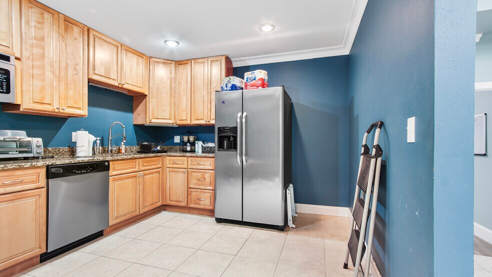 More Photos Of 308 Williams Ave, Port Saint Joe Storefront For Sale