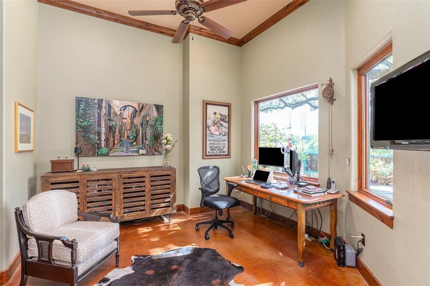 More Photos Of 1300 Bluff St, Austin Flex For Sale
